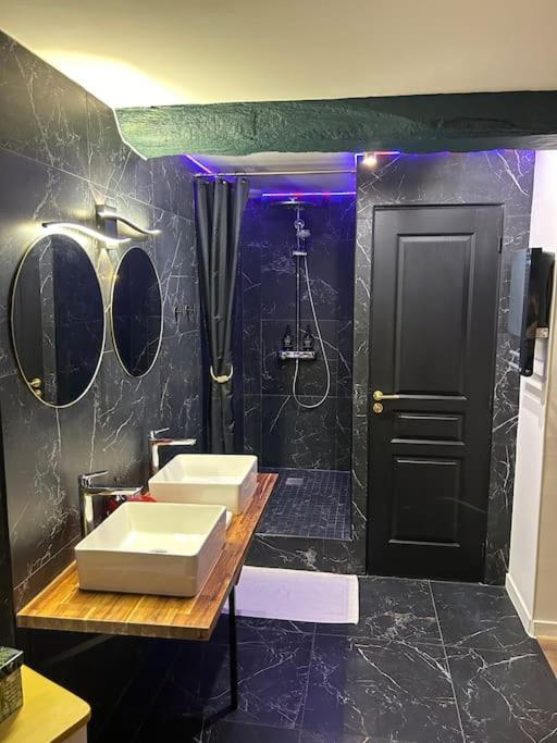 L'Etreinte, Gite De Charme Avec Jacuzzi Interieur Et Sauna Guéméné-sur-Scorff Εξωτερικό φωτογραφία